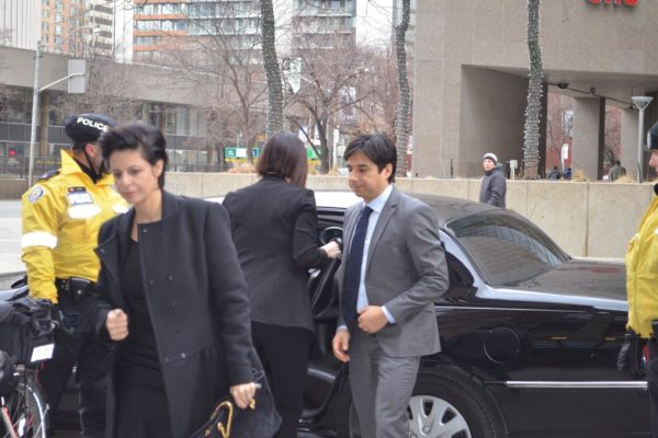 Jian Ghomeshi arrives at court with his lawyer on Feb. 5. Photo: Aidan Cox / The Ryersonian