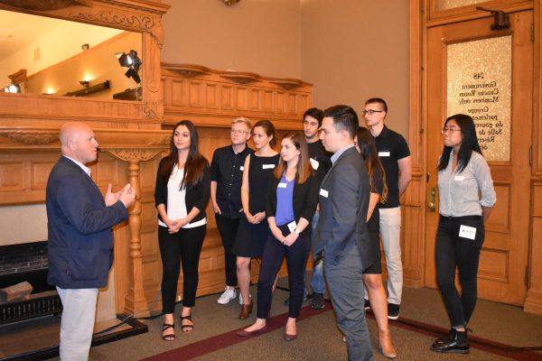 Minister of Housing, Peter Milczyn in conversation with students about rental issues. Photo: Mansha Rupani / The Dialog