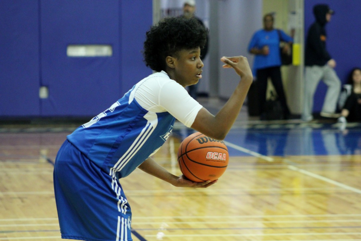 Tianna Sullivan recently become the all-time leading scorer for the women's basketball team. Photo: Philip Iver / GBC athletics