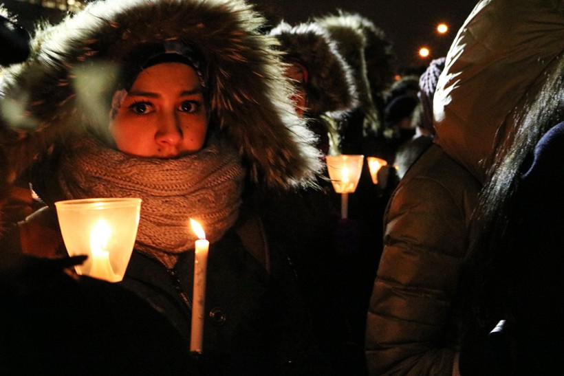 Montrealers gathered to mourn the victims of the Quebec City mosque shooting and show solidarity with Canadian Muslims at a vigil last Jan. 30. Photo Sarah Jesmer / The Link